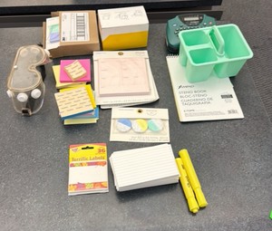 post notes, Pete, touch machine index cards round page markers  (r202)