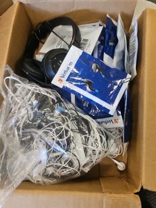 box of earphones  (r211)