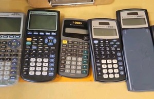 scientific calculators and standard calculators  (r211)