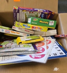 box of puzzles and games   (r211)