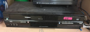 Toshiba DVD VCR (R129)