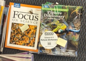 books  (r211)