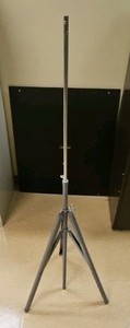 metal tripod stand variable height (R127)