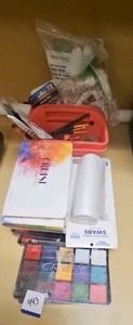 Face and body paints with brushes  (R127)