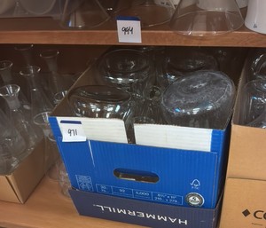 beakers (r134)