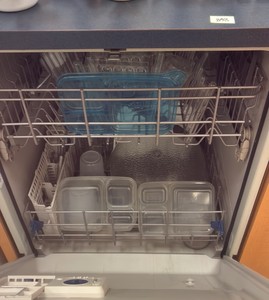 Whirlpool dishwasher and dishes (R132)