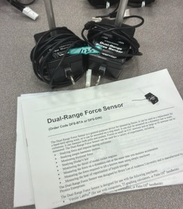 vernier dual range force sensor.(r134)