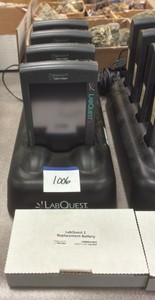 Vernier LabQuest 2 and charging station (r134)