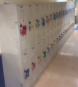 lot of lockers (Hall 1F)