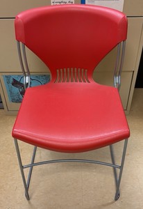 Red chair (R127)