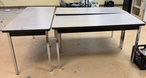 3 tables (R124)