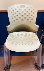6 green chairs (Hall 1F)