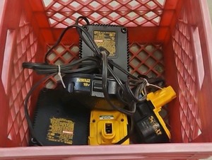 DeWalt batteries and chargers (R139)
