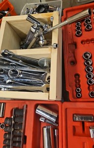 assortment of sockets (R139)