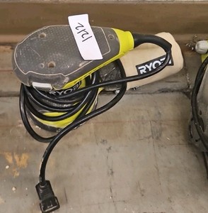 Ryobi sander (R139)
