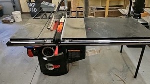 SawStop 10" industrial wood cutting cabinet (r137)