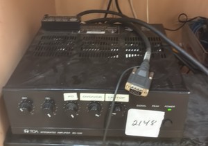 TOA integrated amplifier  (r136)