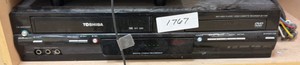 Toshiba DVDVideo Casette player  (r136)