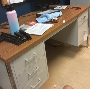 Desk (135)