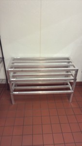 Speed racks (KITCHEN)