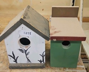 bird houses (r137)