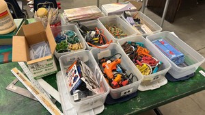 chalk color, pencils, charcoal, graphite, stick, pencils, glue guns, glue sticks, oil, pastels, rulers (r137)