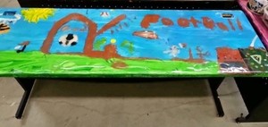 arts and crafts table (r137)