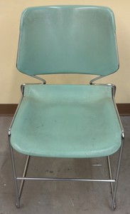 chair (r137)