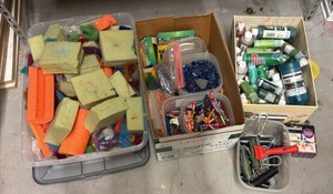 phone crayons, paints and rollers (r137.5)