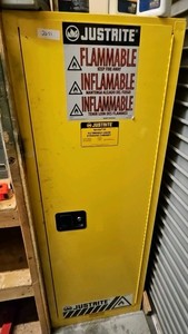 hazardous materials cabinet (r137.5)