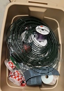 wreath frames and Christmas ribbon (r137.5)
