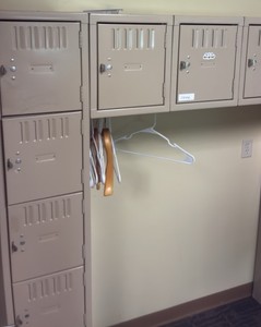lockers  (r114)
