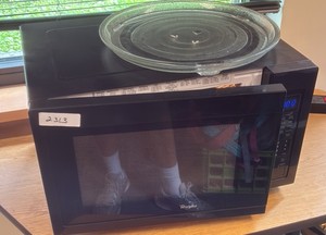 Whirlpool Microwave  (r114)