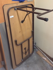 table (r209)