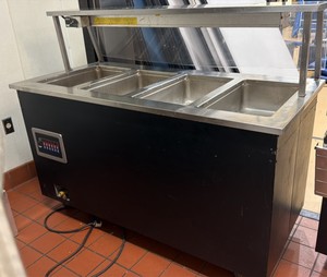 4 Well Mobile Vollrath Hot Cold Serving Station  (kitchen)