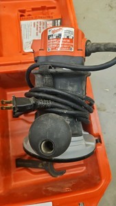 Milwaukee heavy duty router(R139)