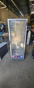 Metro C5 Series commercial holding and proofing cabinet with a clear glass door.  (r140)