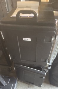 Carlisle insulated food transport carriers  (r140)