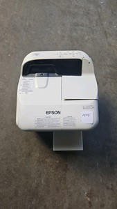 Epson projector  (r140)