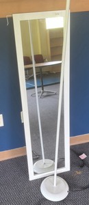 Mirror and lamp  (r203)