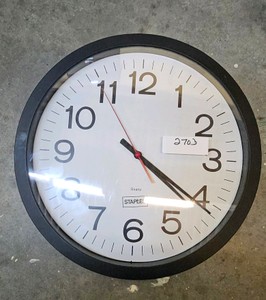 wall clocks  (r140)