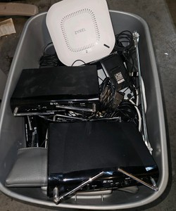 Tote of tuners cords microphone  (r140)