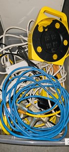 Extension cords various sizes  (r140)
