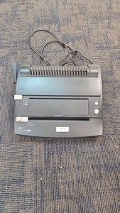 GBC Docubind p300 binding CR130 system