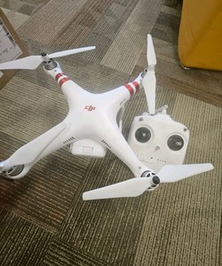 drone   (Cr r220)