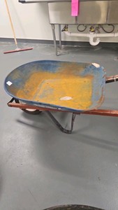 wheelbarrow CR131