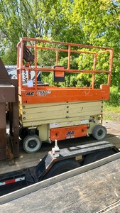 2015 JLG 2632ES 24V Scissor Lift