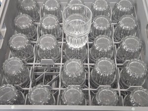 Lot of (25) Libbey� Commercial Stackable Glasses with Glass Tray
