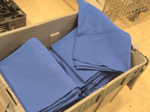 Lot of (10) Commercial Tablecloth 90 (royal blue) (round)