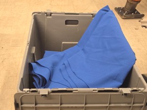 Lot of (5) Commercial Tablecloth 132 (royal blue) (round)